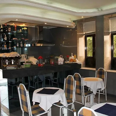 Bed & Breakfast Portucalense *