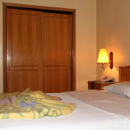 Portucalense Bed & Breakfast *