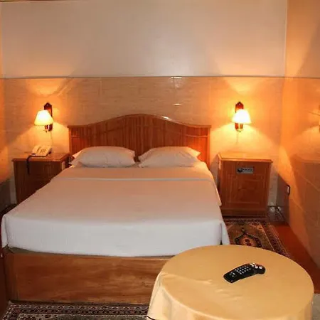 Oda ve Kahvaltı Portucalense Porto